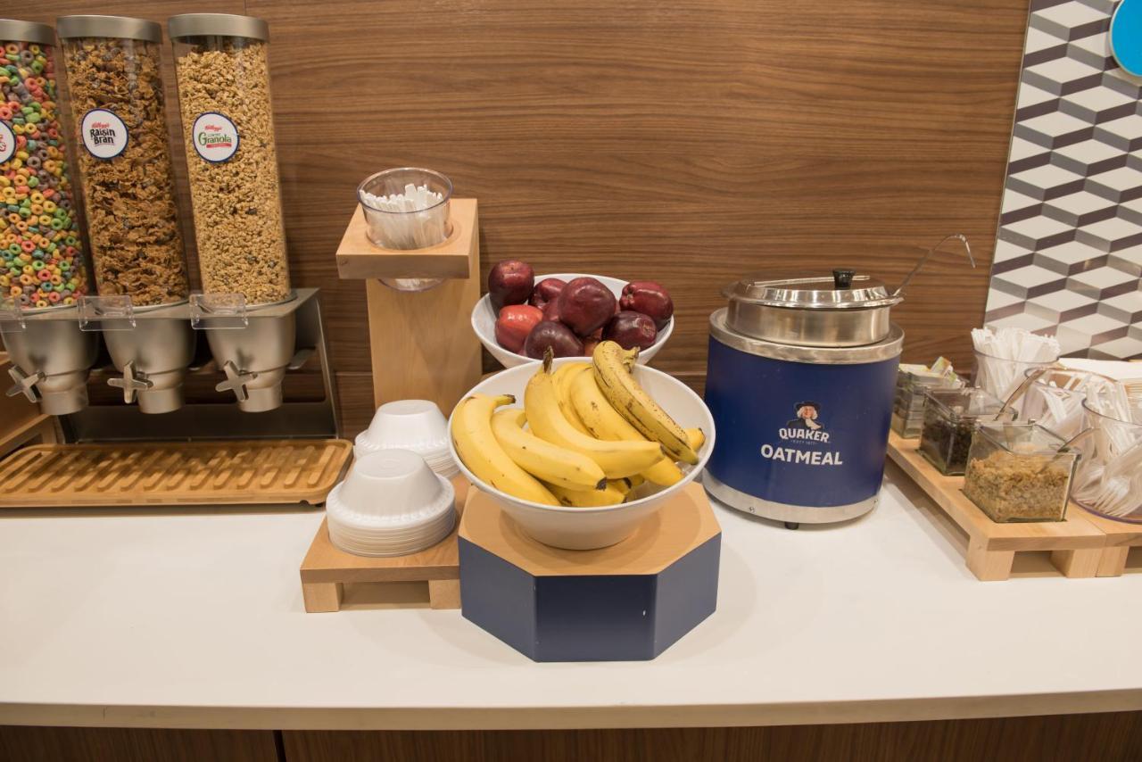Holiday Inn Express & Suites - Louisville N - Jeffersonville By Ihg Exteriör bild