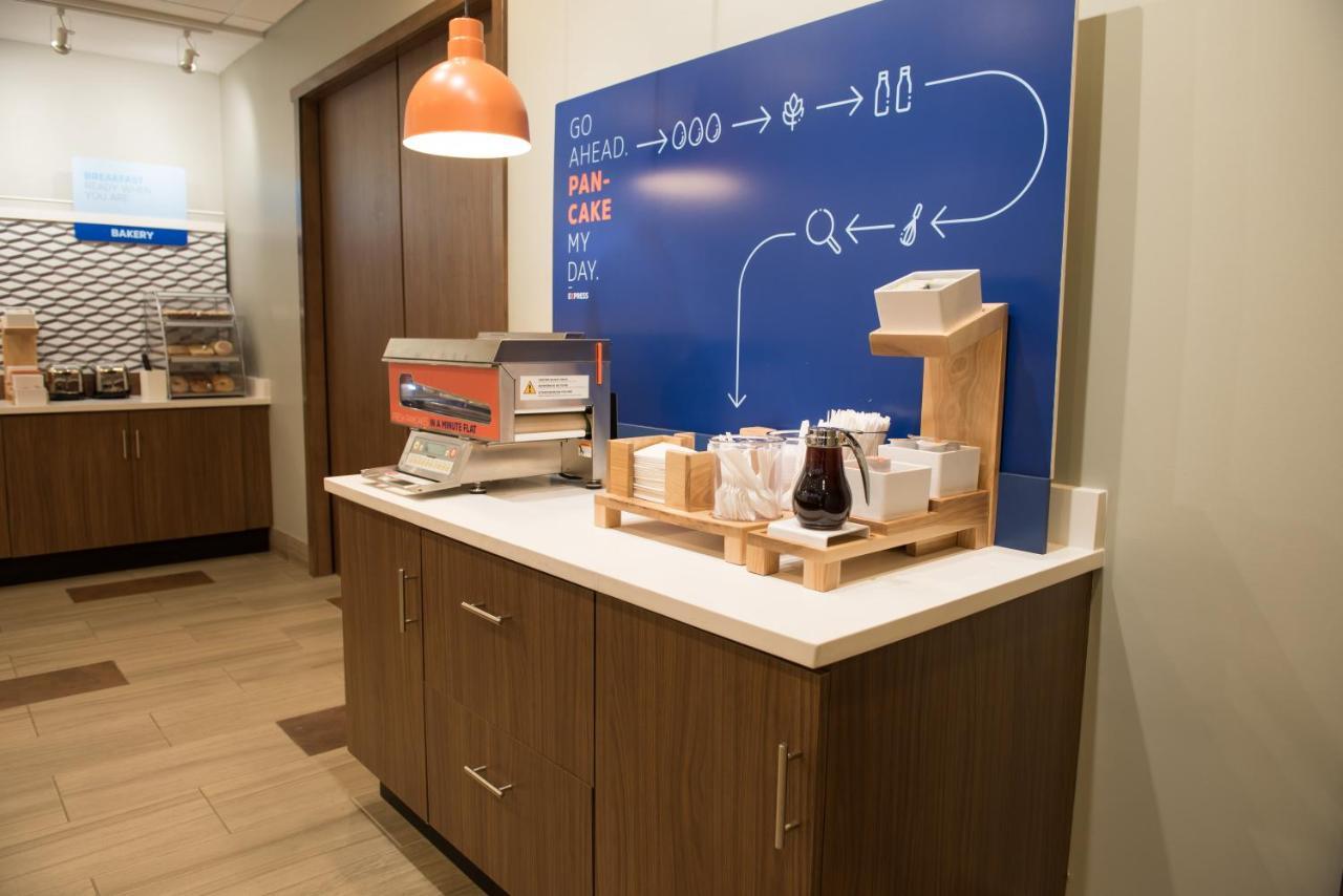 Holiday Inn Express & Suites - Louisville N - Jeffersonville By Ihg Exteriör bild