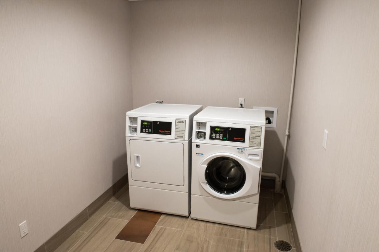 Holiday Inn Express & Suites - Louisville N - Jeffersonville By Ihg Exteriör bild